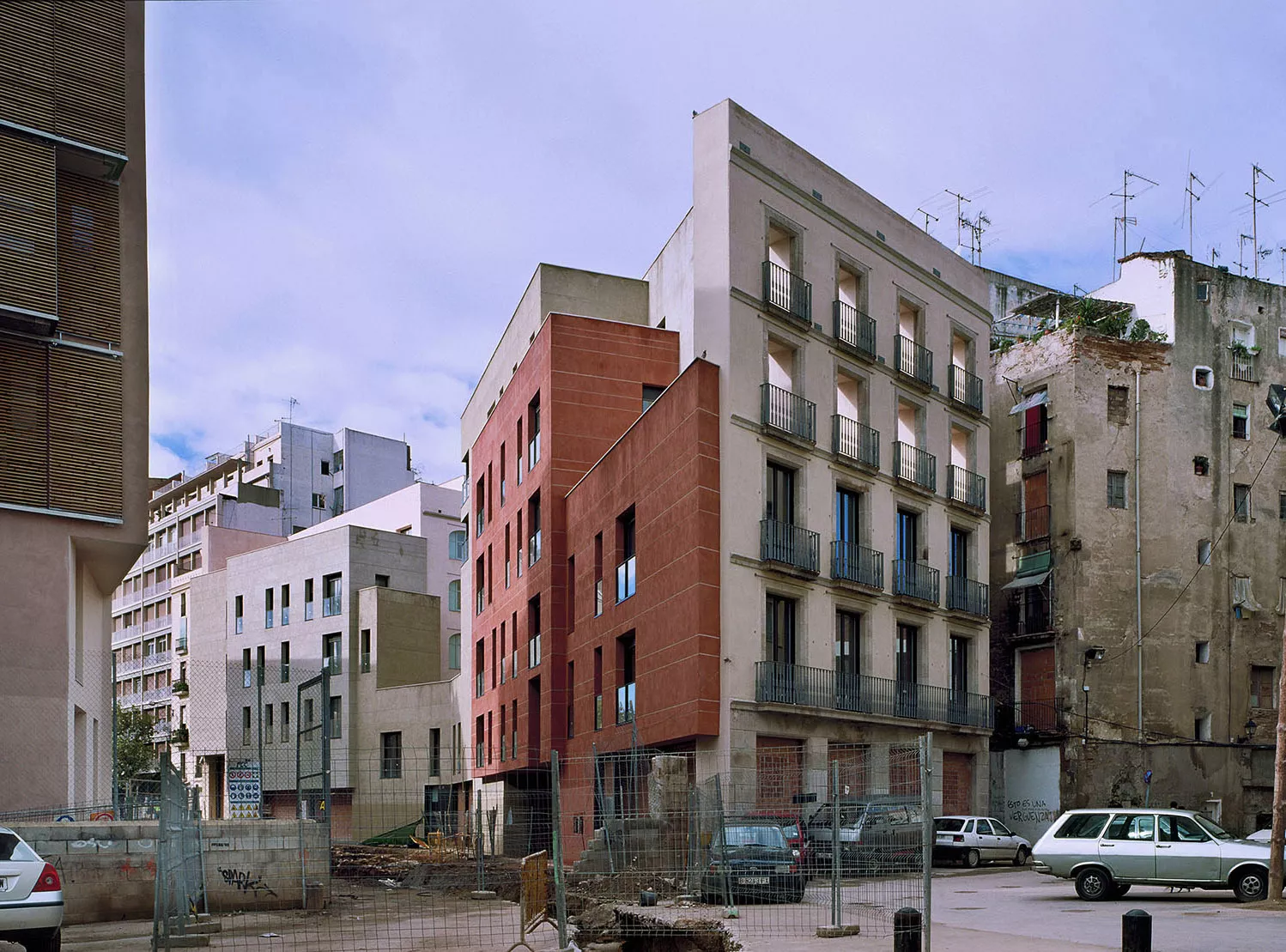 façana habitatges Avinguda Francesc Cambó Barcelona