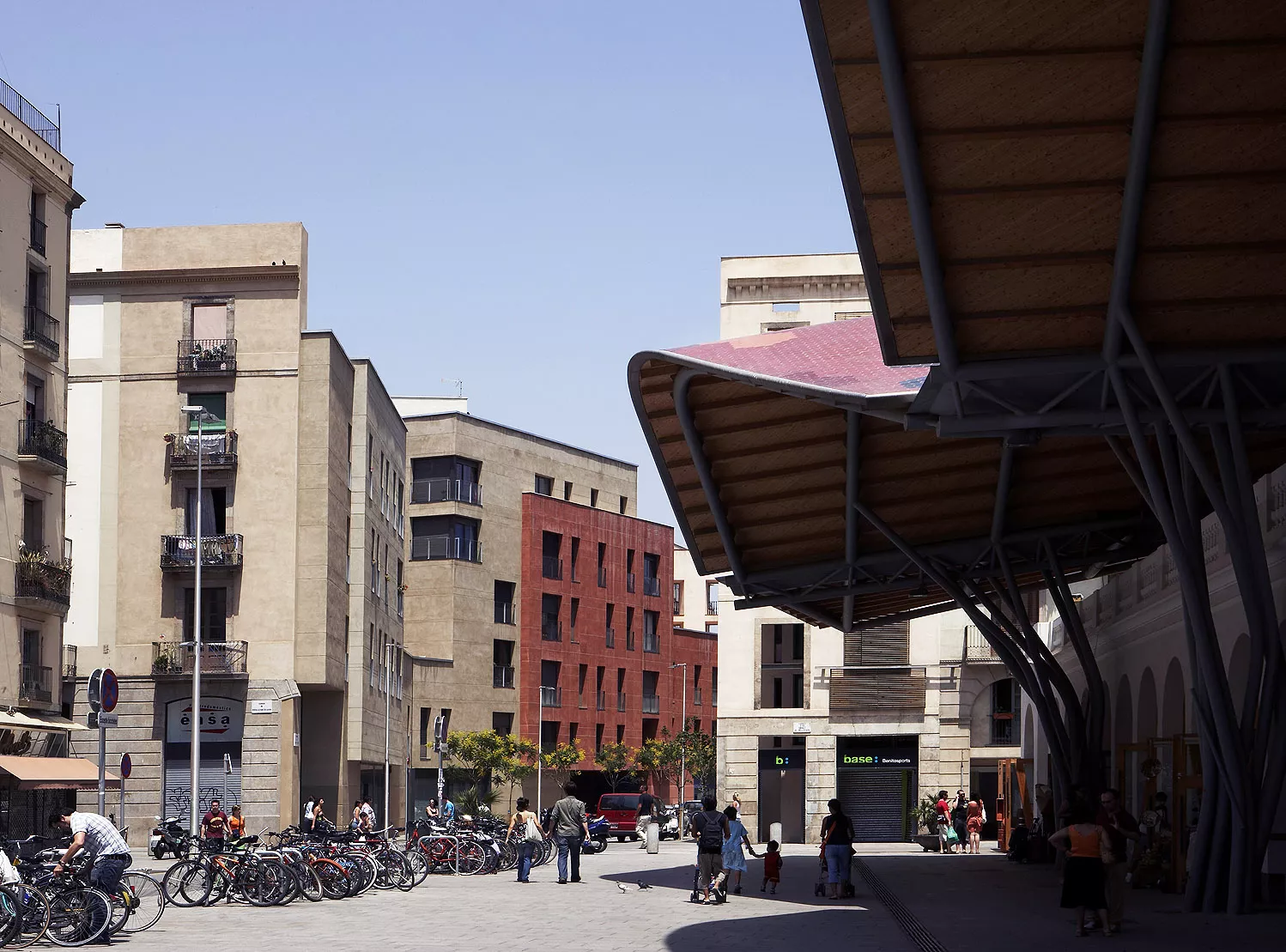 façana habitatges Avinguda Francesc Cambó Barcelona
