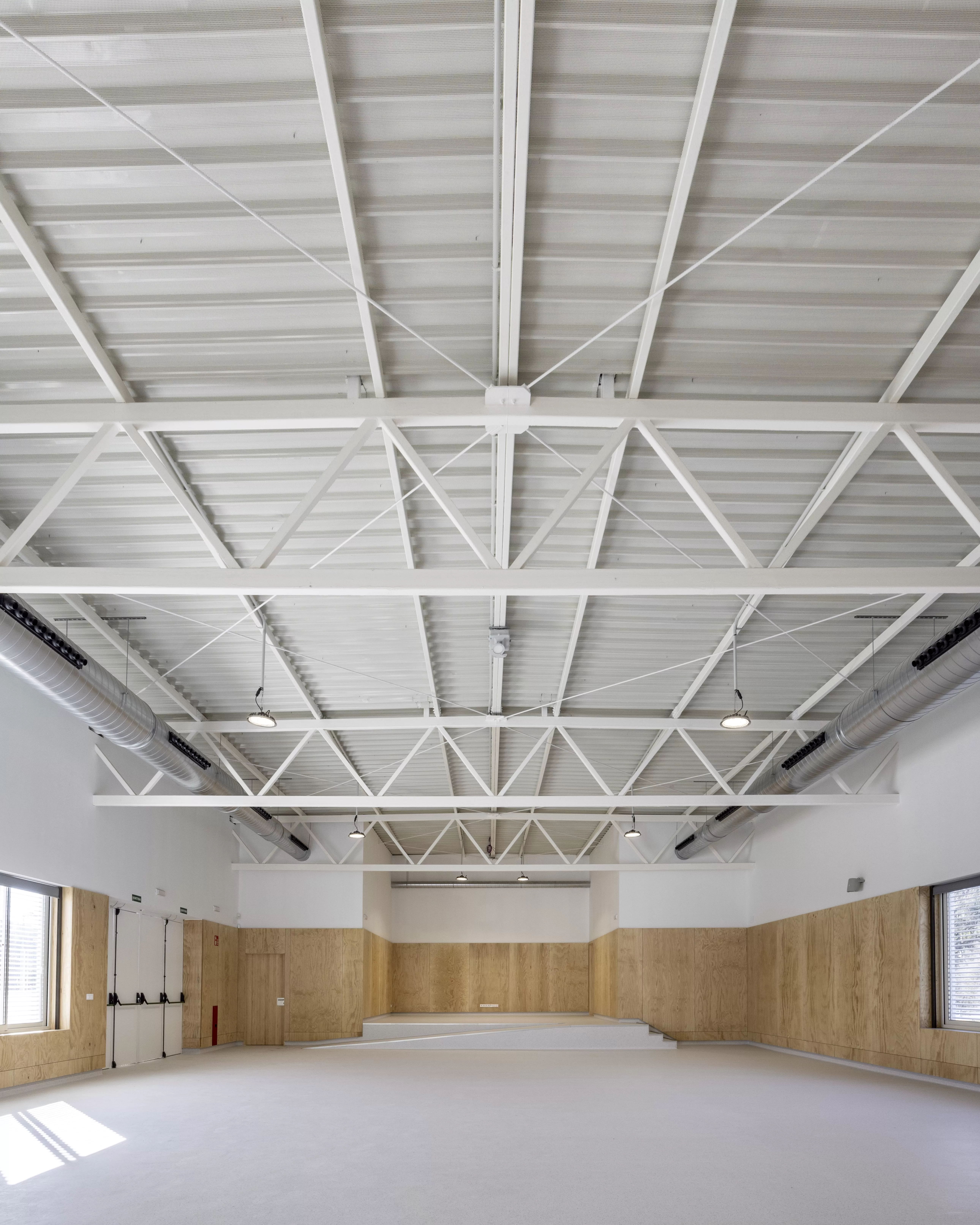 gimnàs Institut Els Roures Dosrius