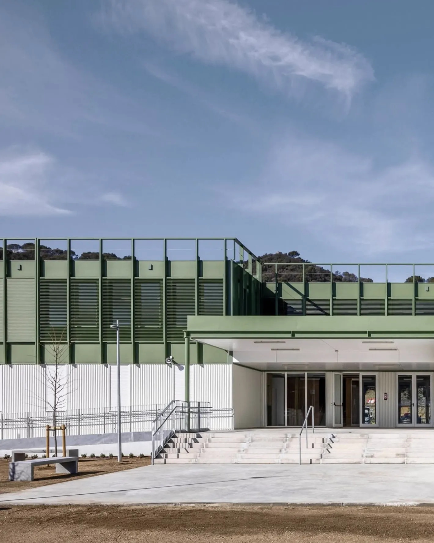 façana Institut Els Roures Dosrius